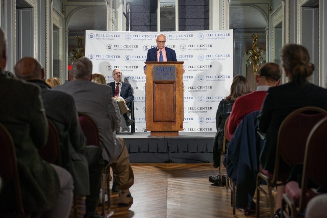 Dan Barry receives 2018 Pell Center Prize for Story in the Public Square